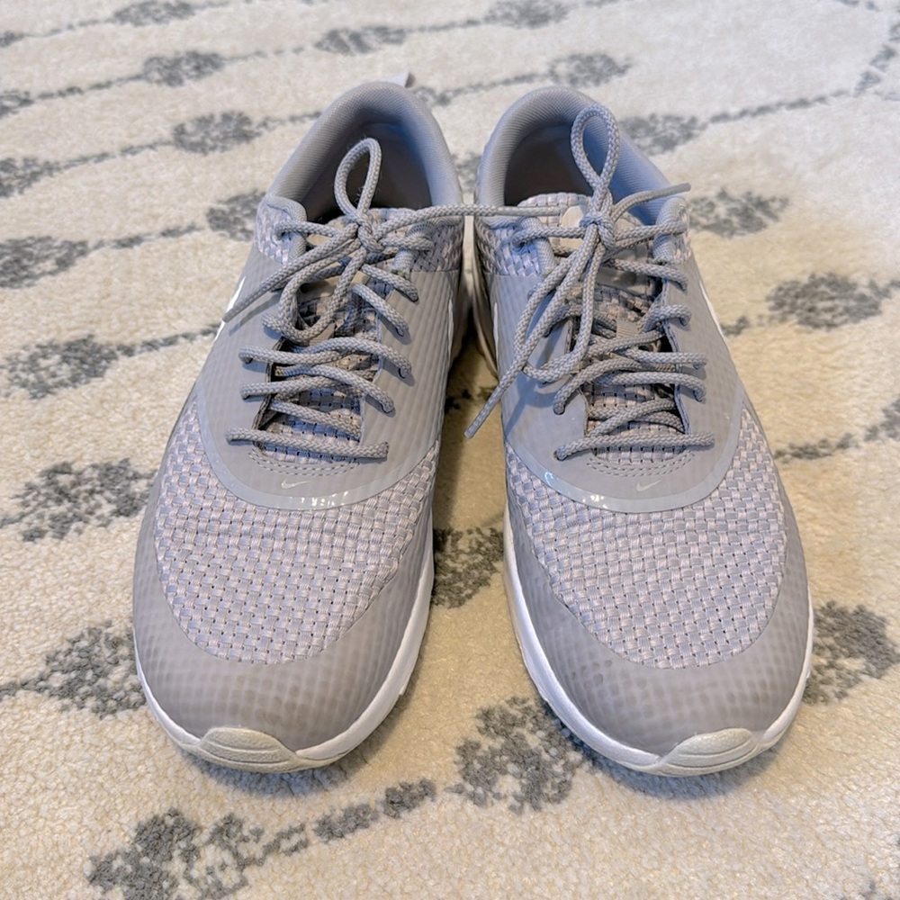 Nike Air Max- women’s 8 - woven gray